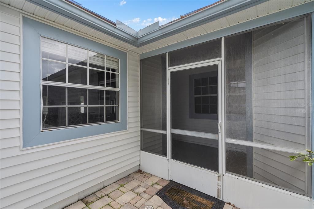 Screened Front Entryway