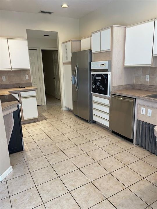 For Rent: $2,500 (2 beds, 2 baths, 1755 Square Feet)