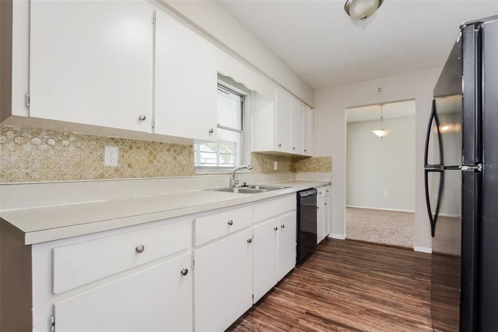 For Rent: $1,665 (2 beds, 2 baths, 1400 Square Feet)