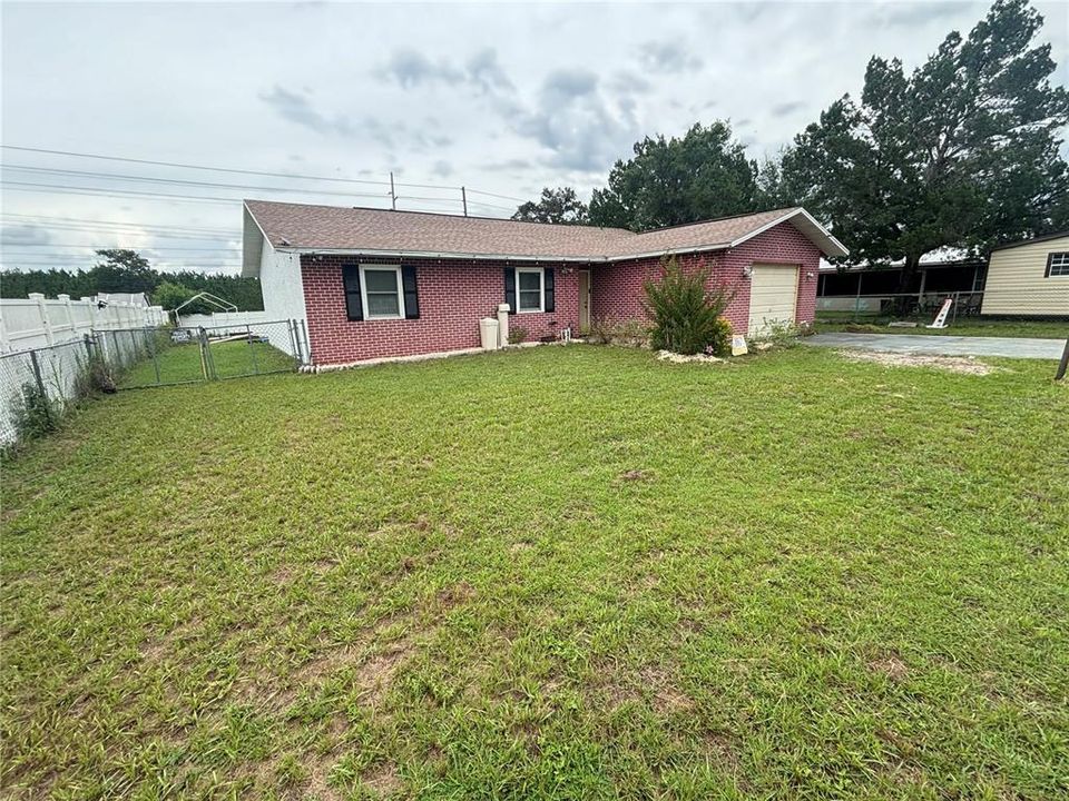 For Sale: $245,000 (3 beds, 2 baths, 1300 Square Feet)