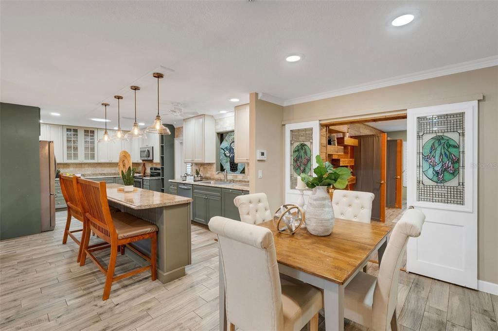 This gorgeous kitchen is a chef's dream~