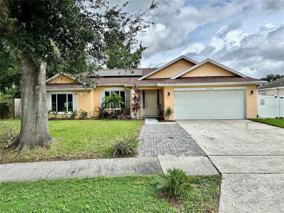 For Sale: $449,900 (3 beds, 2 baths, 1702 Square Feet)