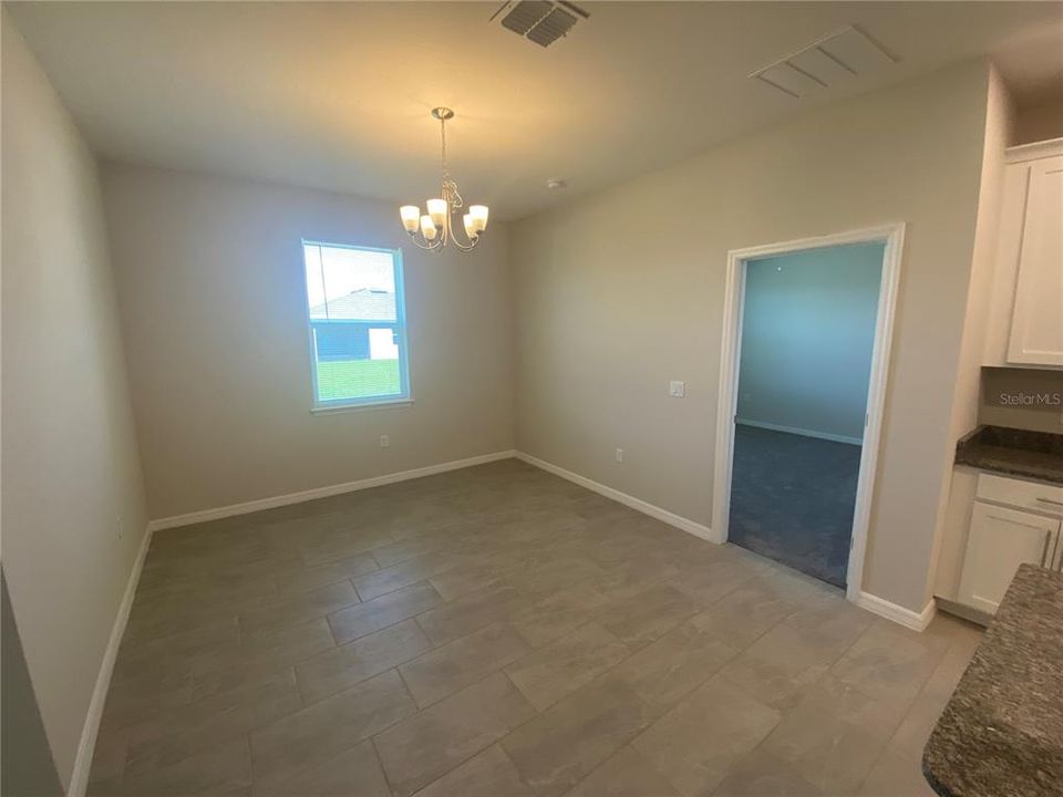 For Rent: $1,995 (3 beds, 2 baths, 1585 Square Feet)