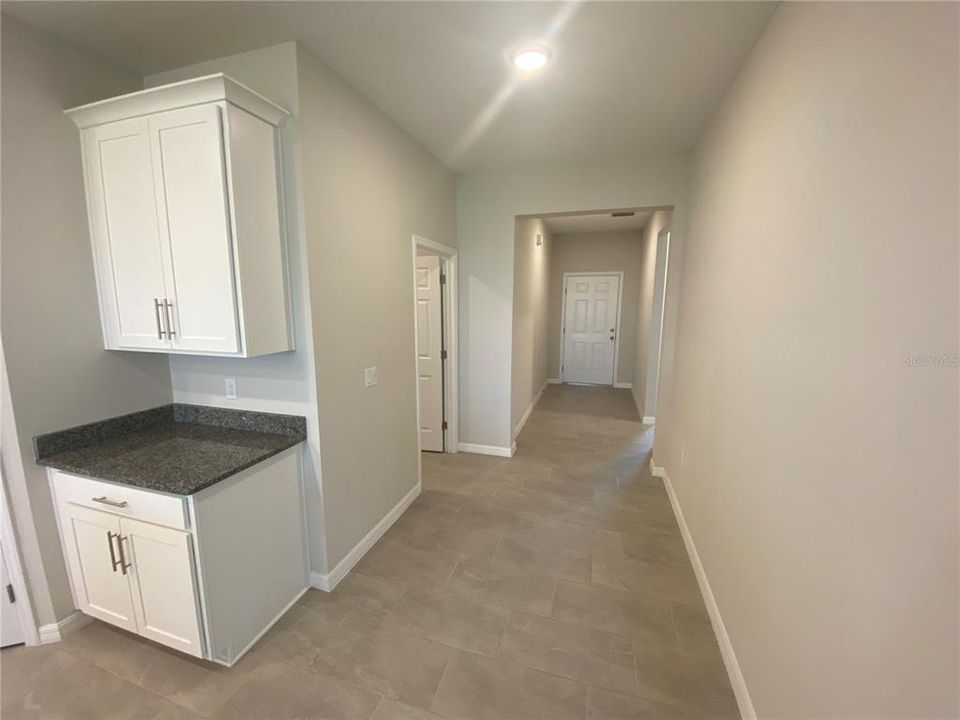 For Rent: $1,995 (3 beds, 2 baths, 1585 Square Feet)