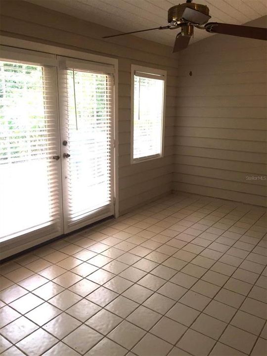 For Rent: $1,995 (3 beds, 2 baths, 1448 Square Feet)