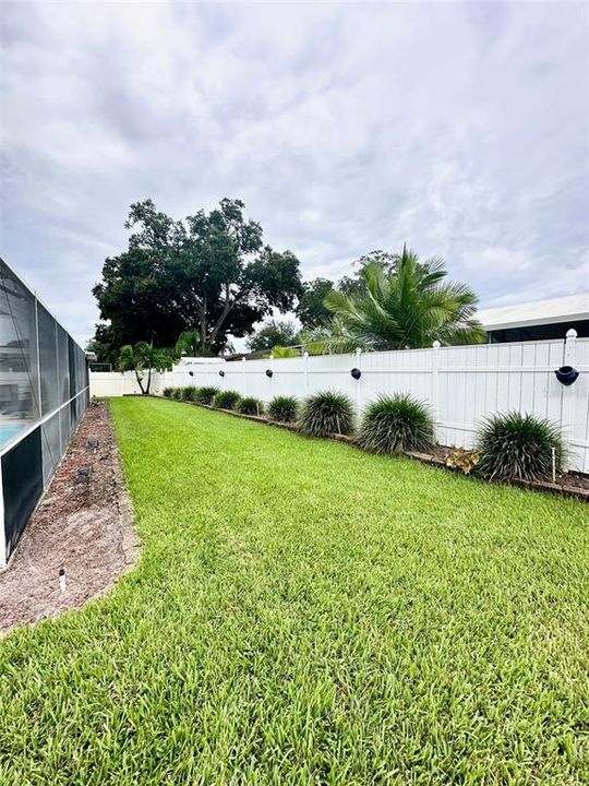 Active With Contract: $500,000 (3 beds, 2 baths, 1605 Square Feet)