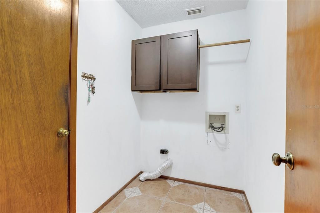 For Rent: $2,800 (3 beds, 2 baths, 1768 Square Feet)