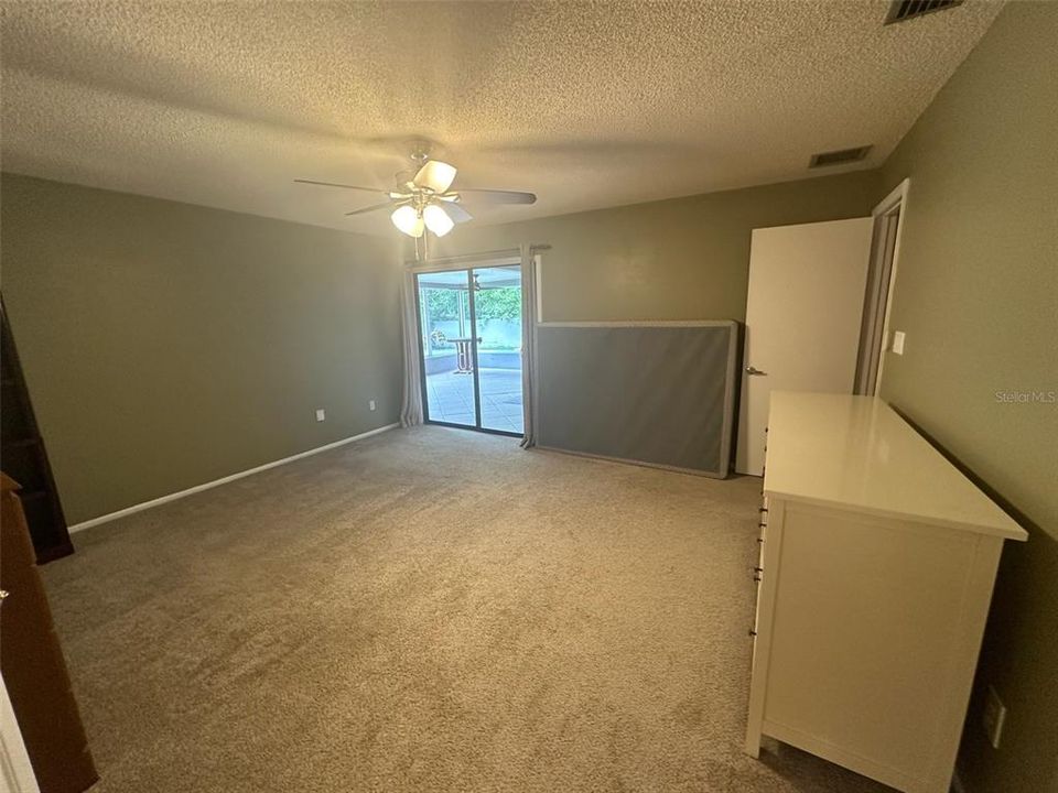 For Rent: $2,450 (3 beds, 2 baths, 1736 Square Feet)