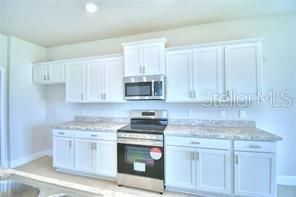 For Sale: $363,967 (4 beds, 2 baths, 2405 Square Feet)