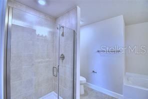 For Sale: $363,967 (4 beds, 2 baths, 2405 Square Feet)