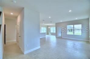 For Sale: $363,967 (4 beds, 2 baths, 2405 Square Feet)