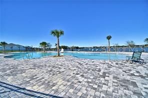 For Sale: $363,967 (4 beds, 2 baths, 2405 Square Feet)