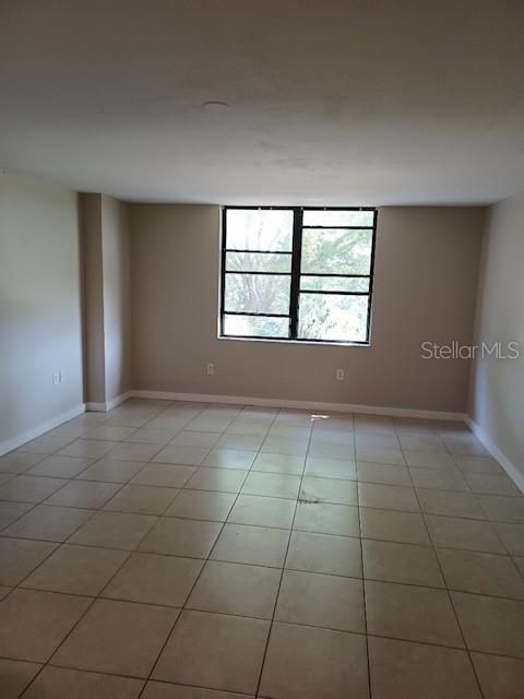 For Rent: $1,800 (2 beds, 2 baths, 1060 Square Feet)