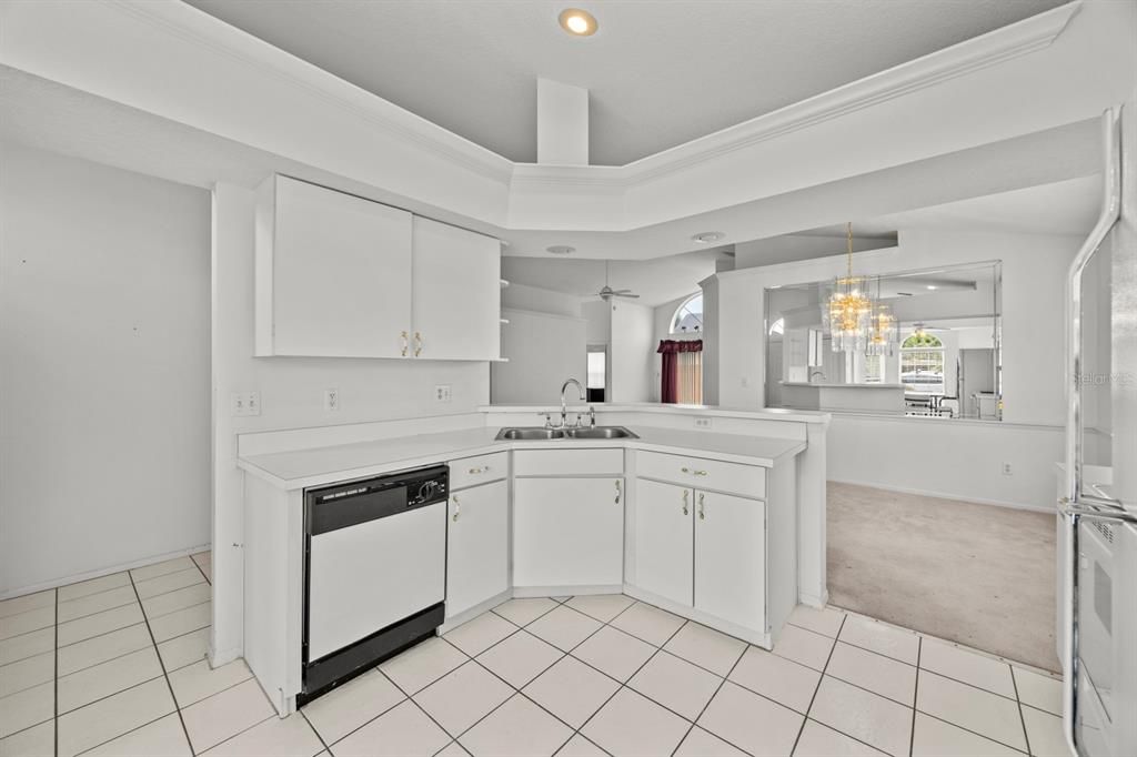 For Sale: $375,000 (4 beds, 2 baths, 1767 Square Feet)