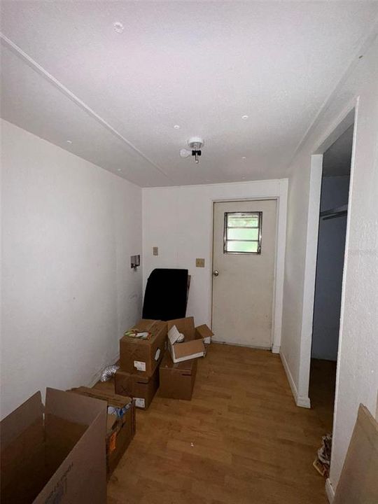 For Sale: $72,000 (3 beds, 2 baths, 1288 Square Feet)