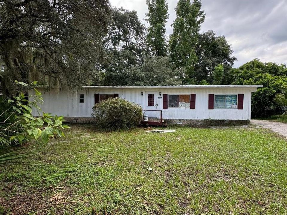 For Sale: $72,000 (3 beds, 2 baths, 1288 Square Feet)