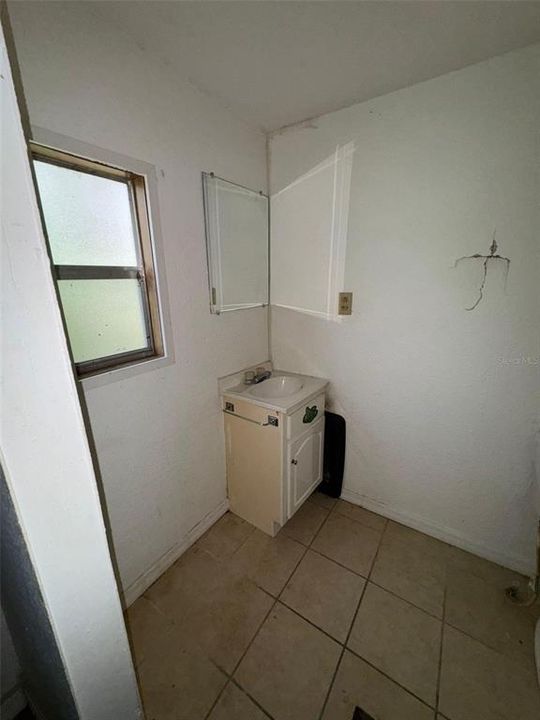 For Sale: $72,000 (3 beds, 2 baths, 1288 Square Feet)