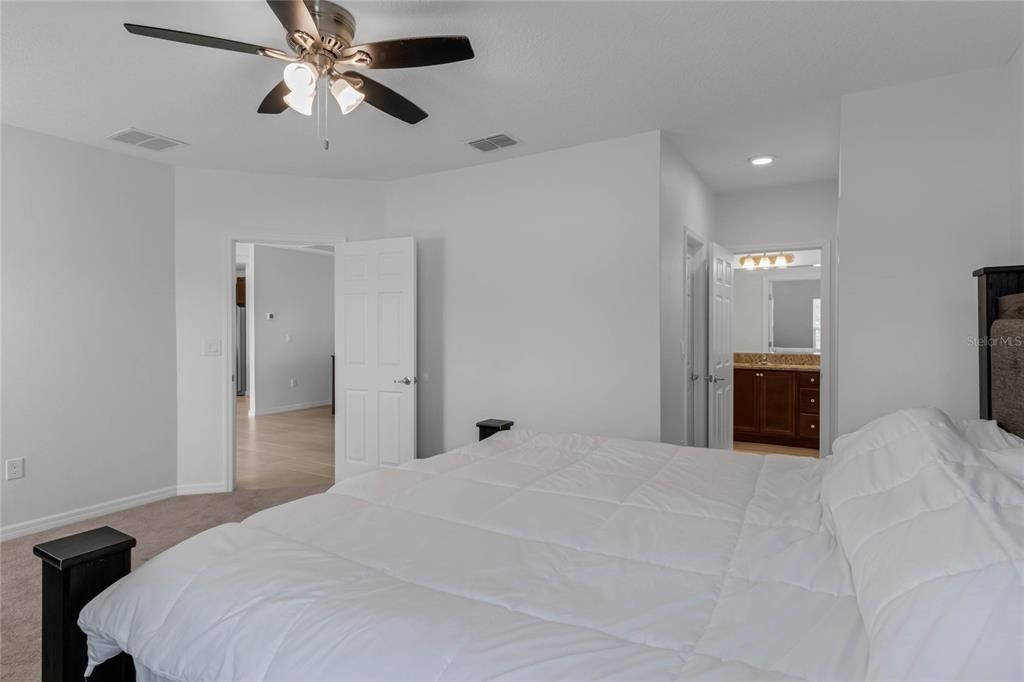 For Sale: $350,000 (3 beds, 2 baths, 1510 Square Feet)