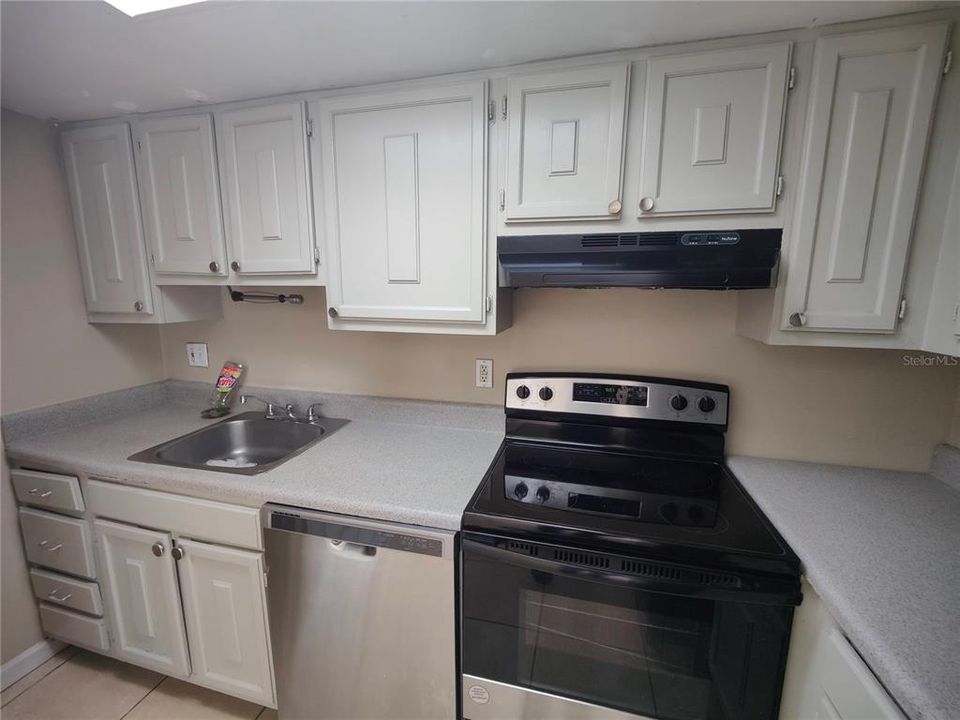 For Rent: $1,549 (2 beds, 2 baths, 1128 Square Feet)