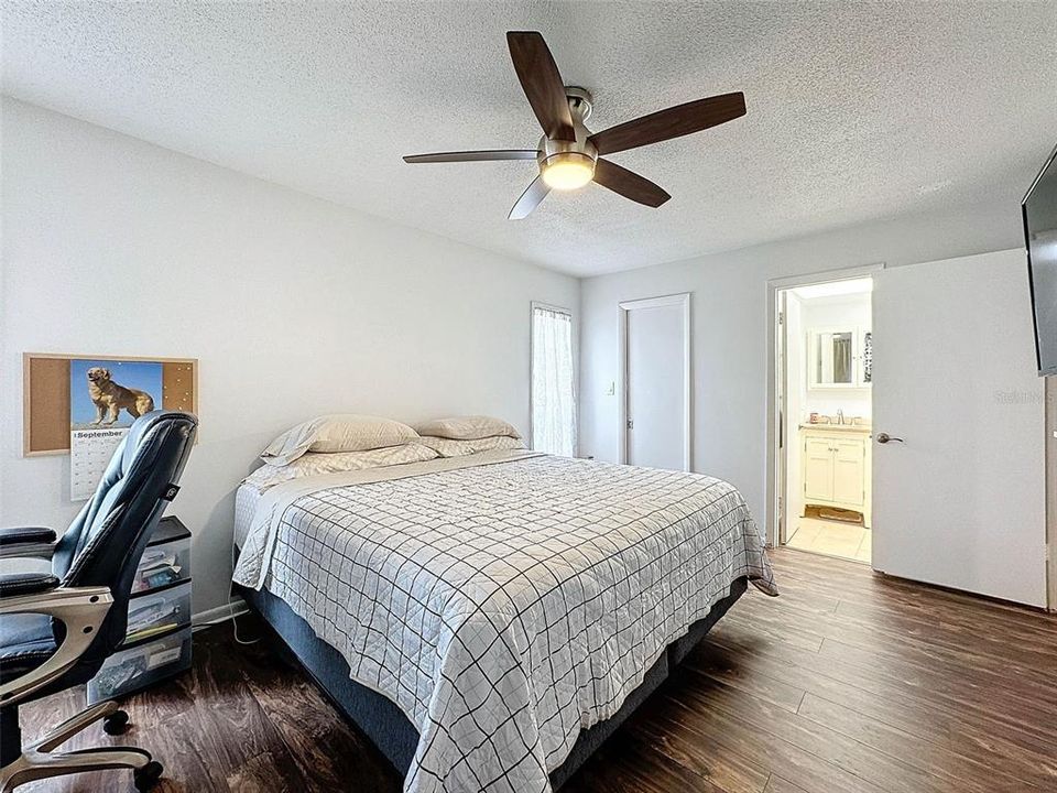 For Sale: $123,000 (2 beds, 2 baths, 1312 Square Feet)