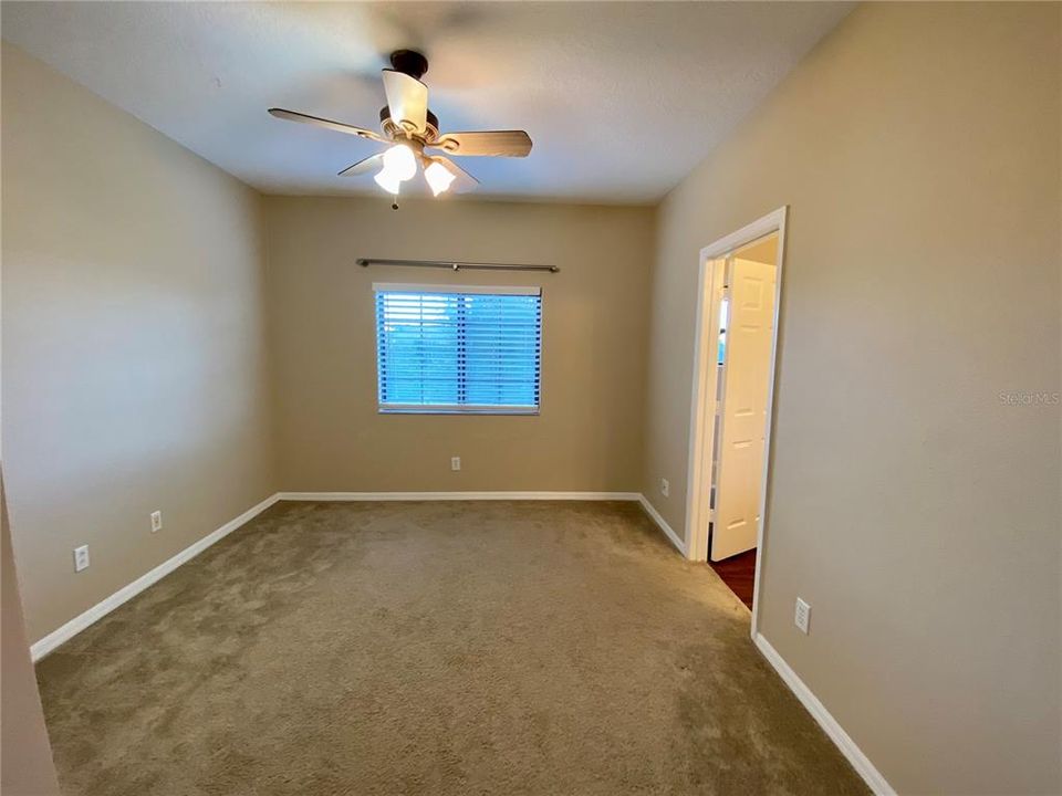 Active With Contract: $1,795 (2 beds, 2 baths, 1298 Square Feet)