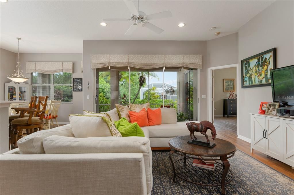 Family room looking toward lanai