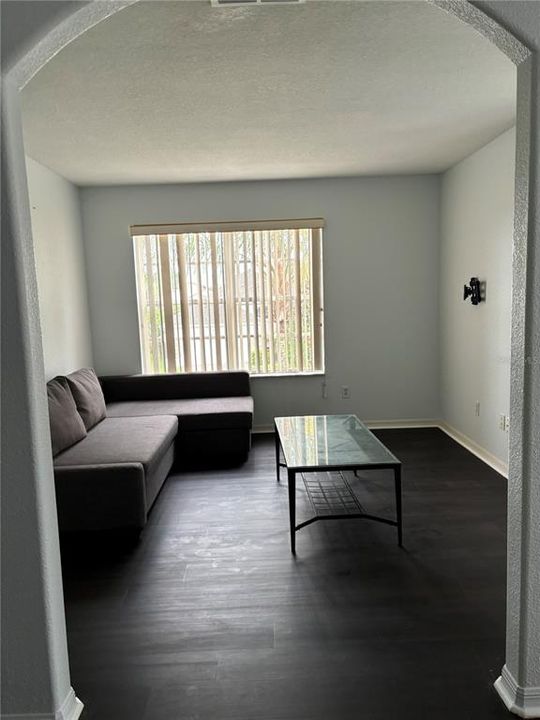 For Rent: $2,800 (4 beds, 2 baths, 2877 Square Feet)