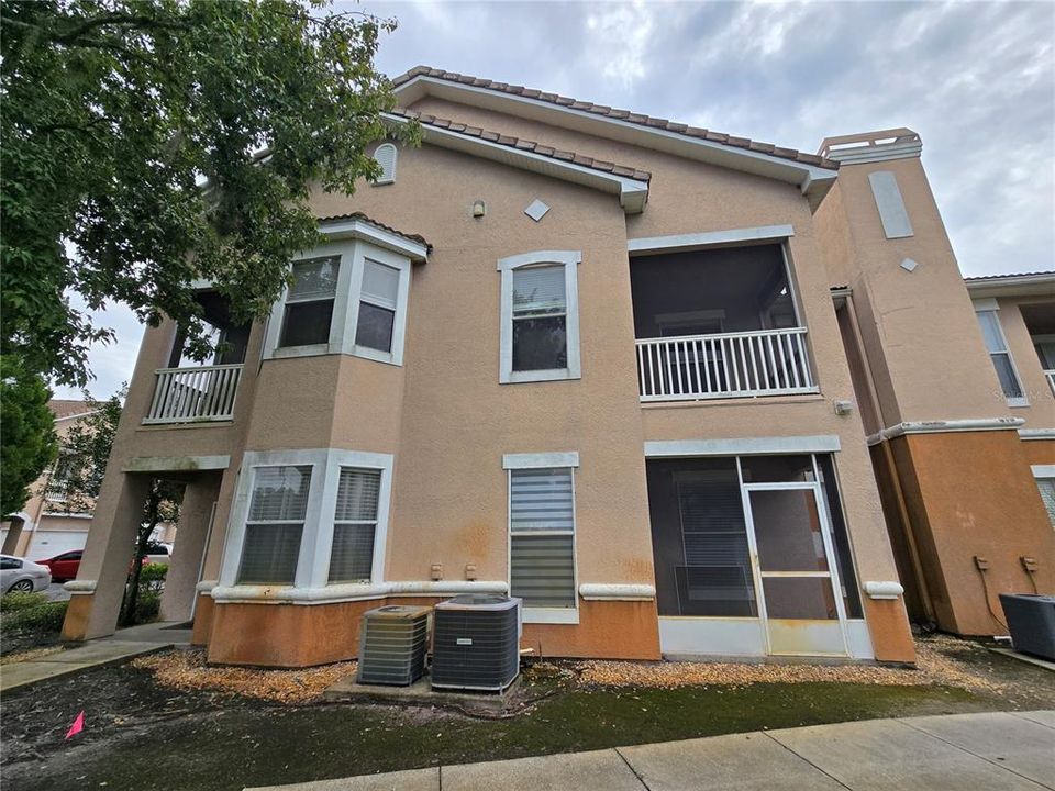 For Sale: $208,000 (2 beds, 2 baths, 1353 Square Feet)