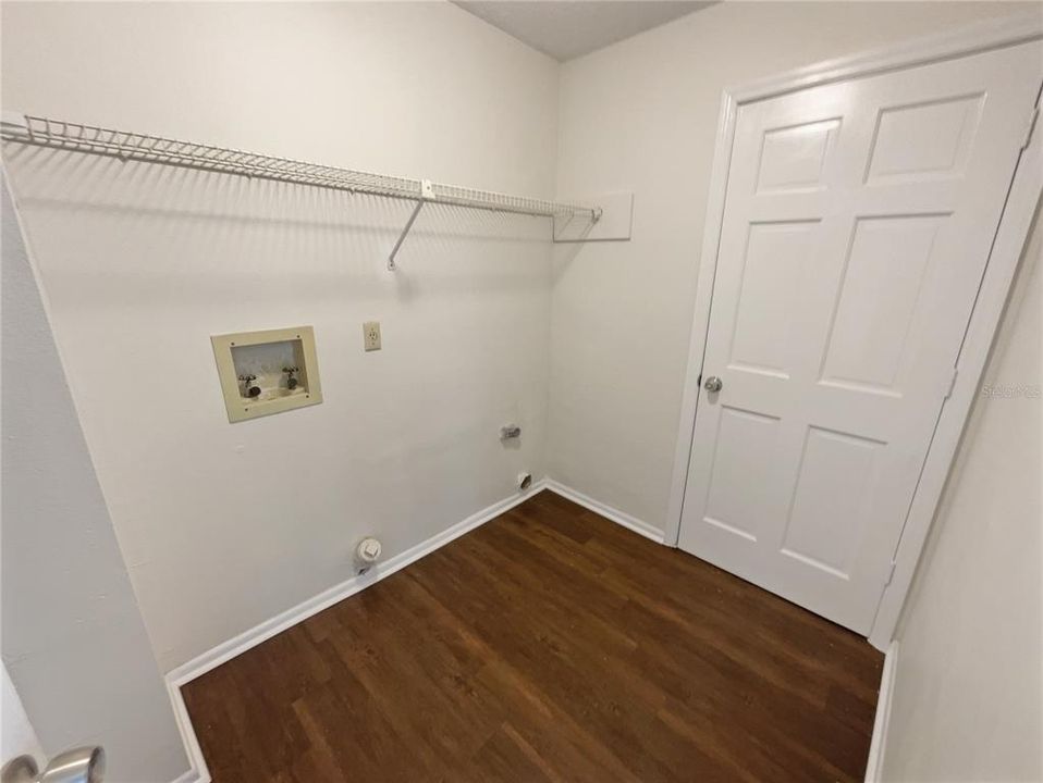 For Sale: $430,000 (4 beds, 2 baths, 1859 Square Feet)