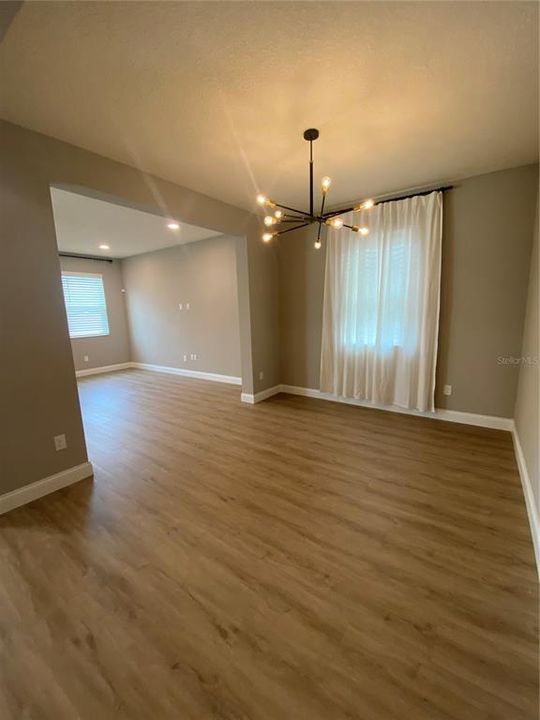 For Rent: $3,100 (3 beds, 2 baths, 1901 Square Feet)