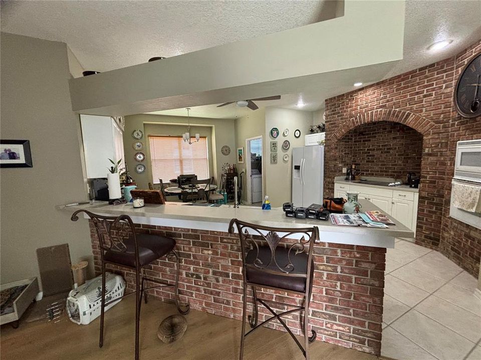 For Sale: $459,000 (4 beds, 2 baths, 2171 Square Feet)