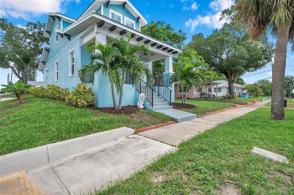 For Sale: $459,000 (3 beds, 2 baths, 1388 Square Feet)