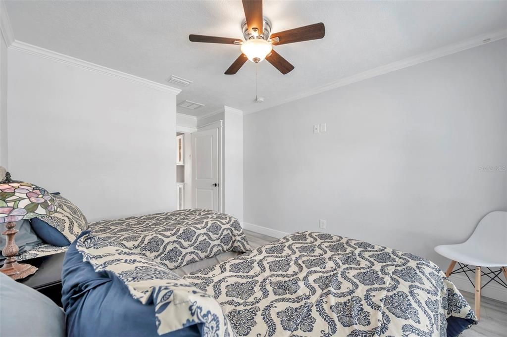 For Sale: $459,000 (3 beds, 2 baths, 1388 Square Feet)