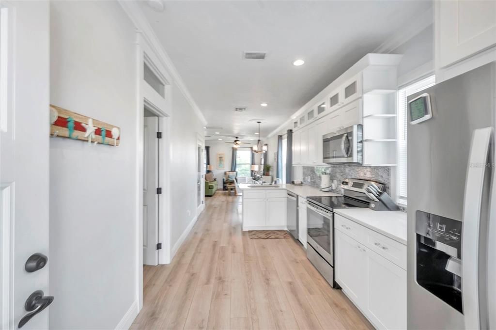 For Sale: $459,000 (3 beds, 2 baths, 1388 Square Feet)