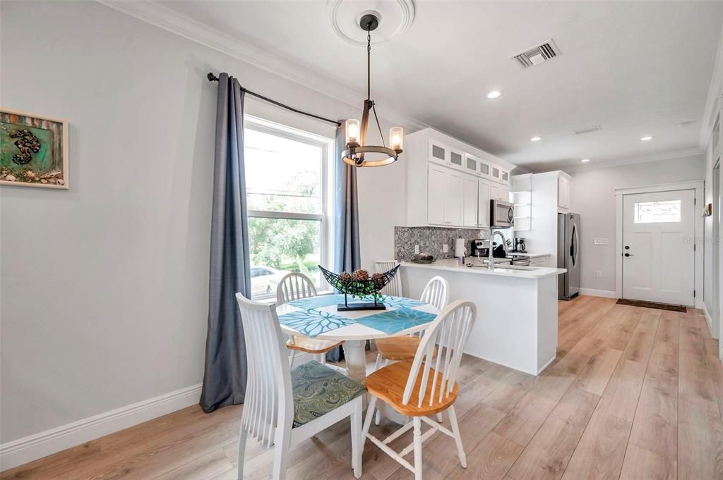 For Sale: $459,000 (3 beds, 2 baths, 1388 Square Feet)