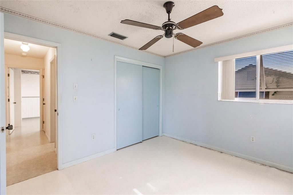 For Sale: $399,000 (3 beds, 2 baths, 1271 Square Feet)