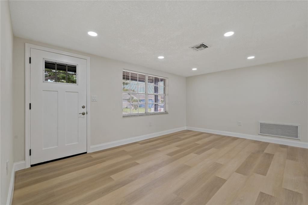 Entryway/Living Room