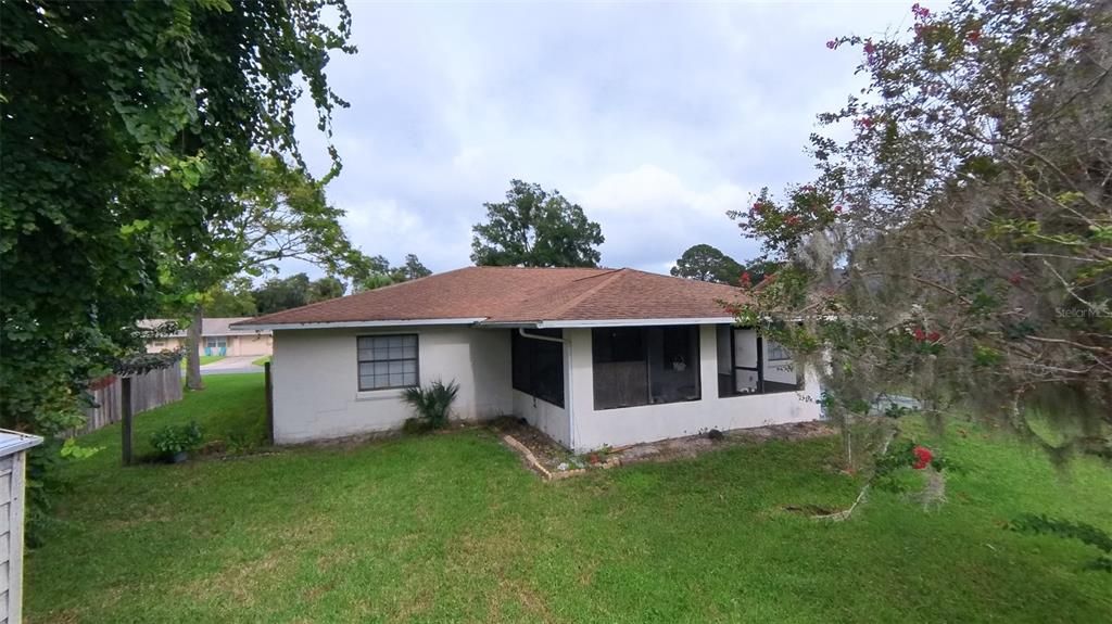 For Sale: $210,000 (3 beds, 2 baths, 1612 Square Feet)