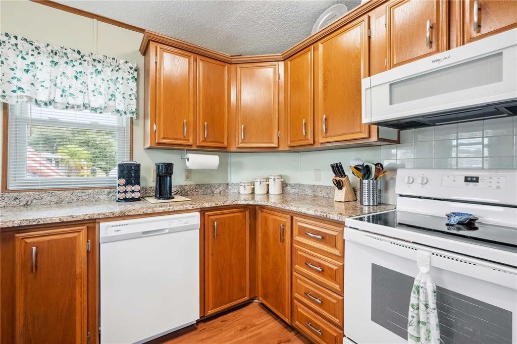 For Sale: $240,000 (2 beds, 2 baths, 1540 Square Feet)