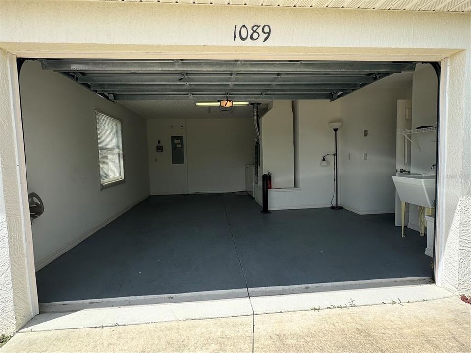 For Rent: $2,600 (2 beds, 2 baths, 1123 Square Feet)