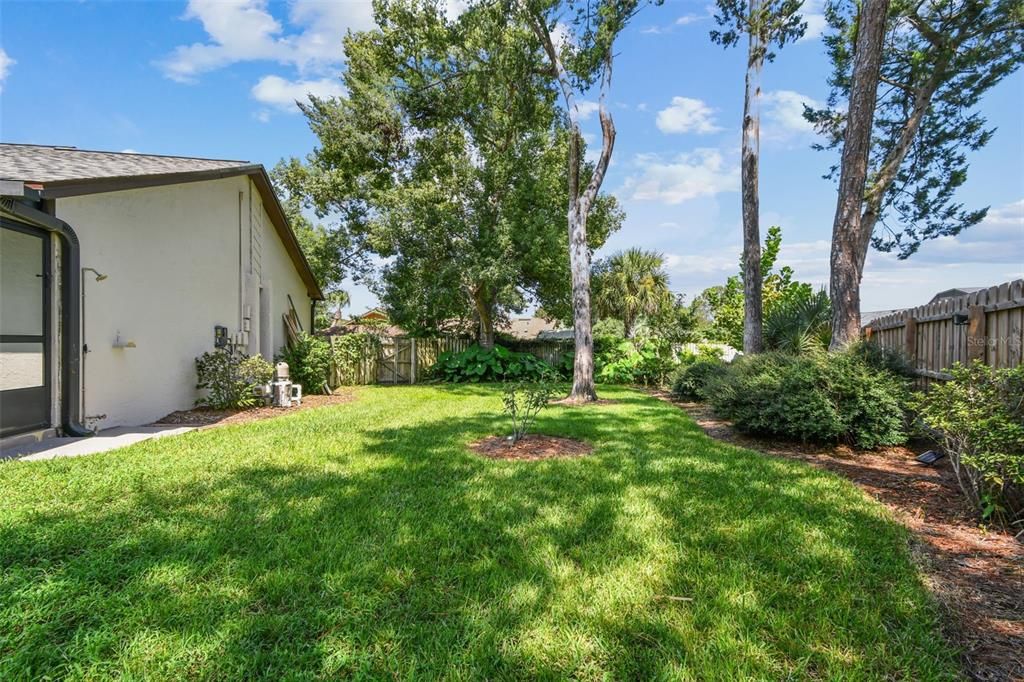 For Sale: $580,000 (3 beds, 2 baths, 1992 Square Feet)