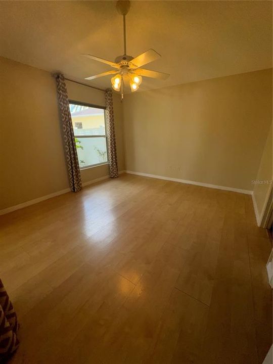 For Rent: $2,400 (2 beds, 2 baths, 1132 Square Feet)