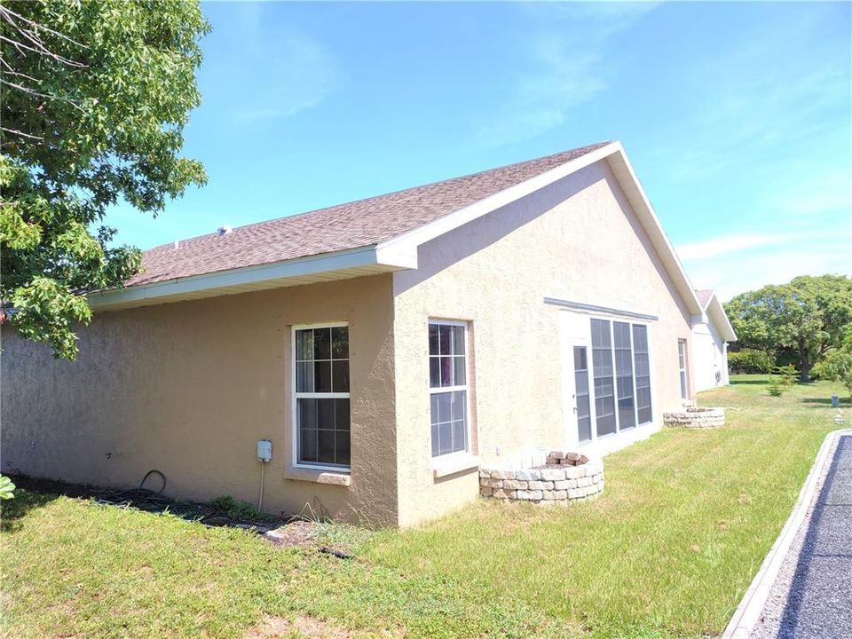 For Rent: $2,600 (3 beds, 2 baths, 1619 Square Feet)