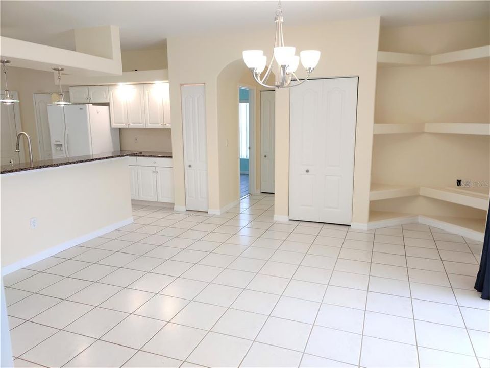 For Rent: $2,600 (3 beds, 2 baths, 1619 Square Feet)