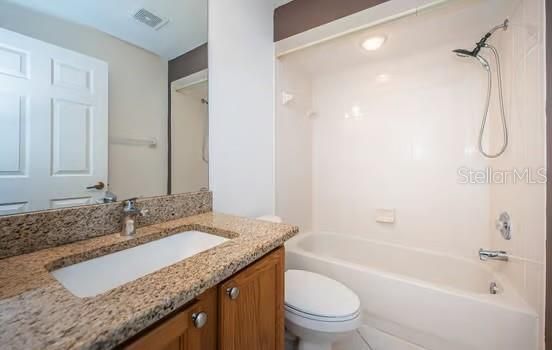 For Sale: $419,900 (2 beds, 2 baths, 1804 Square Feet)