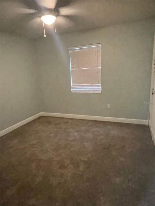 For Rent: $2,600 (4 beds, 2 baths, 1956 Square Feet)