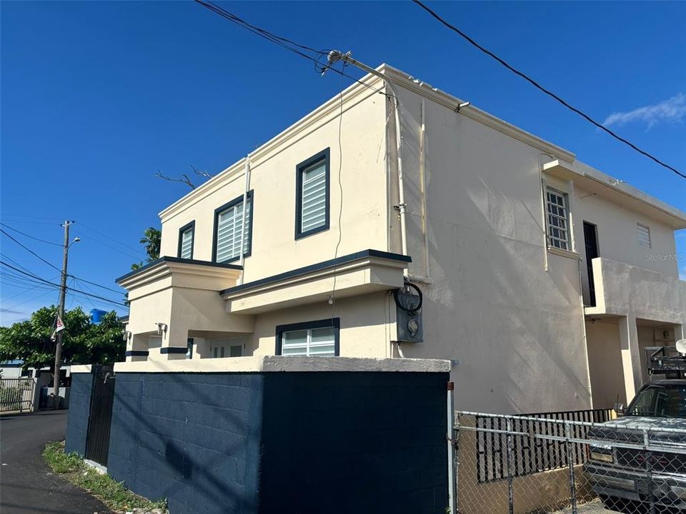 For Sale: $145,000 (3 beds, 2 baths, 1150 Square Feet)