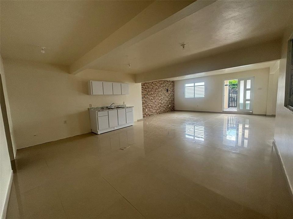 En Venta: $145,000 (3 camas, 2 baños, 1150 Pies cuadrados)