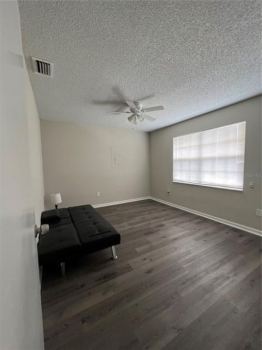 For Rent: $1,900 (2 beds, 2 baths, 962 Square Feet)