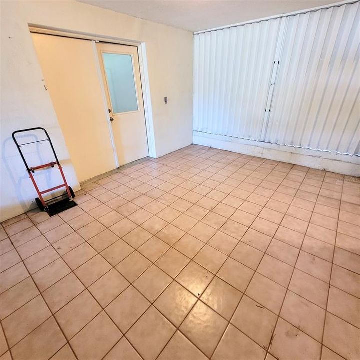 En Venta: $424,900 (4 camas, 3 baños, 2318 Pies cuadrados)